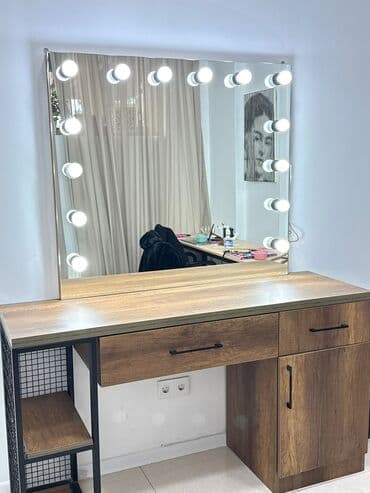 Digər salon, tibbi mebel: Makiyaj üçün masa — 1