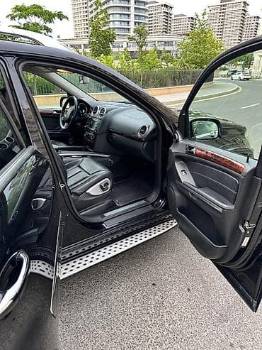 çeşka mersedes: Mercedes-Benz GL-Class: 5.5 l | 2008 il Ofrouder/SUV — 7