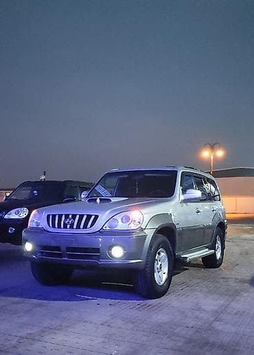 Avtomobil alışı: Hyundai Terracan SUV – salon və eksteryer təsviri - Gümüş rəngli — 7