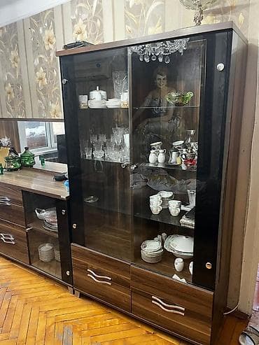 pufik divan: Geniş qarderob və rahat divan dəsti - Qarderob: sürgülü qapılı, iri — 6