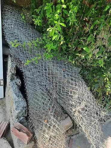Məhsul: Tor hasarı üçün məftil şəbəkə (rulet şəklində) - Material