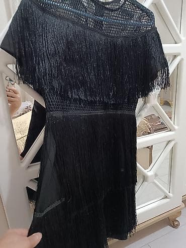 Qara rəngdə fransız püsküllü qız libası saçaqlı don 36 razmeri 20 — 2