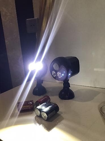 07 led isiq: Hərəkət sensorlu LED projektor lampası - 2 güclü LED işıq mənbəyi və — 3