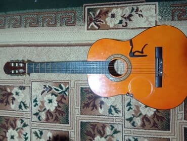 ziynət əşyaları: Gitar əla vezyetdedi TƏCİLİ SATILIR! — 1