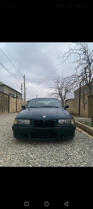 Bmw e36 kıza maşin sökülür ehtiyyat hisseleri satılır — 2