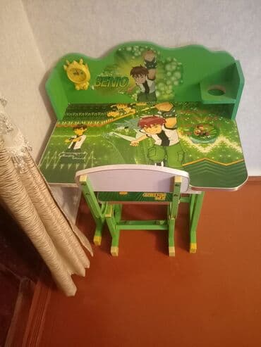 утюжный стол: Oğlan və qız üçün, İşlənmiş, Siyirməsiz, Yazı masası, Stullar ilə — 3
