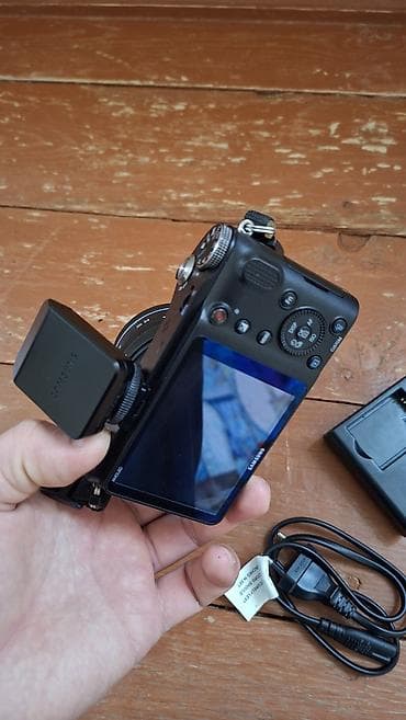 hp 15 da0019nia: Samsung fotoaaparatı satılır. az işlənib təzə kimixir. isdifadə — 4