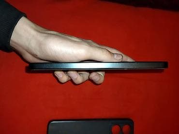 adapterlər: Redmi 256 GB, rəng - Qara, Sensor, İki sim kartlı, Face ID — 3