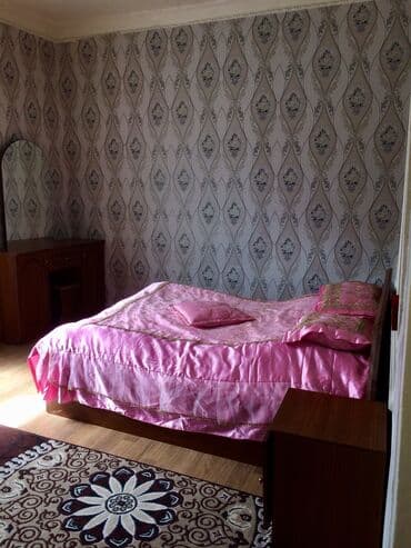 дом студия: Maştağa mərkəzdə 4 sotun içində 3 otaq 1 studia mətbəx.Ev məktəbə — 5