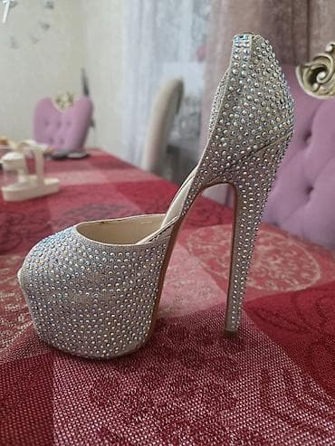 Qadın geyimləri: CASADEI brendi qadın platforma tufi. - Model: açıq burunlu, nazik — 2