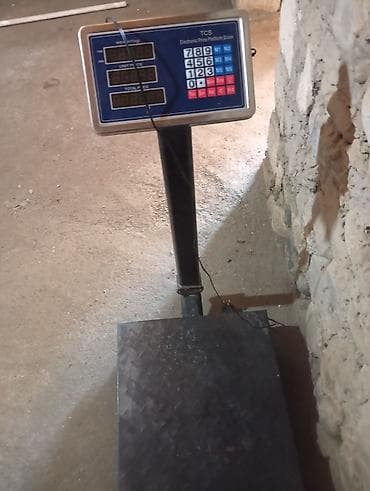 Xüsusiyyətlər: - Platforma tipli elektron tərəzi, iri yüklər üçün — 1