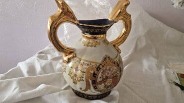 dekor güllər: Bir vaza, Farfor — 1