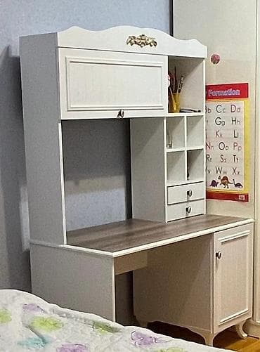 Yazi masasi 150 azn. Embawooddan alinib. Unvan Yasamal.
k6129~SD lalafo.az -da Yazi masasi 150 azn. Embawooddan alinib. Unvan Yasamal.
k6129~SD