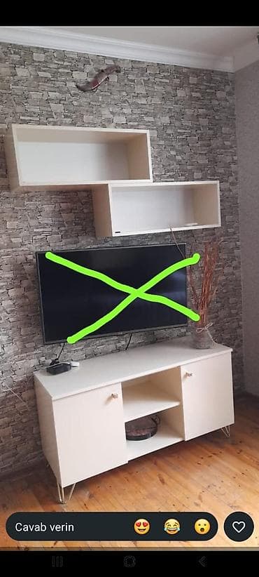 vitrin stend: Düz TV altlığı, Polkalı — 1