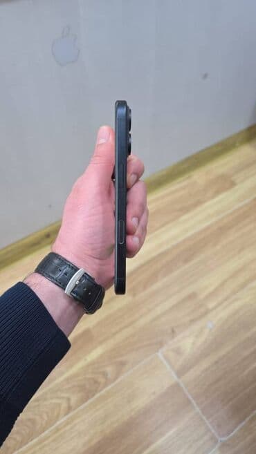 Kompüter, noutbuk və planşetlər: IPhone 16, 128 GB, Qara, Face ID — 3