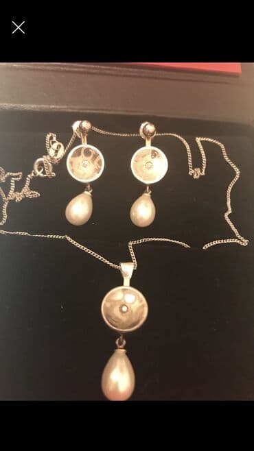 Комплект серебрянный с брил (0.01-0,02 к)вставкой lalafo.az -da Комплект серебрянный с брил (0.01-0,02 к)вставкой