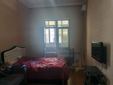 снять квартиру на баилово: Mənzil – çoxmərtəbəli binada orta mərtəbə, Heydər parkının duz yani — 4