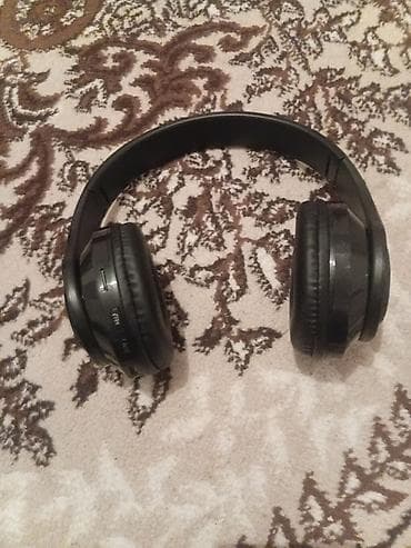 baku electronics tv: Bluetooth qulaqlıq – over-ear, qara rəng - Simsiz bağlantı: Bluetooth — 4