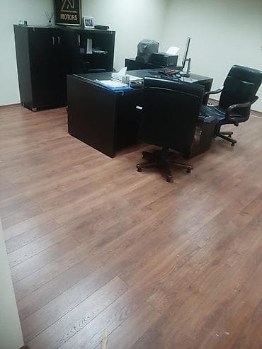 any unboxing ofis: PVC pəncərə-partisiya, ofis mebeli və taxta/kontrplak lövhələr – bir — 2