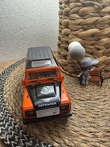 Игрушки: Land Rover Defender 110 metal oyuncaq maşını satılır. ✔️ Metal — 3