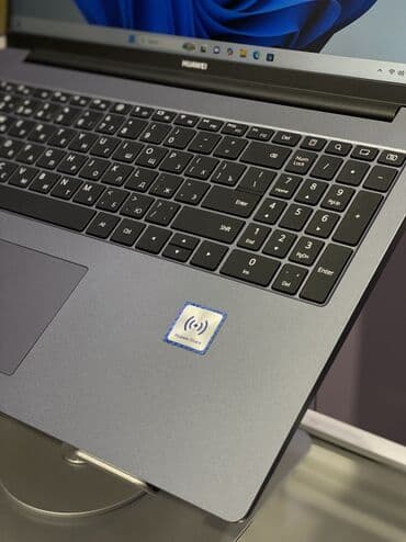 Huawei: Intel Core i5, 16 GB, 16 " — 5