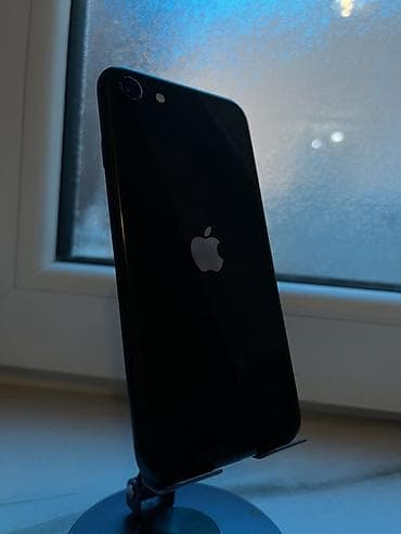 ikinciel iphone: IPhone SE, 64 GB, Qara, Barmaq izi — 6