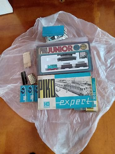 maket: PIKO HO miqyasında modellər toplusu. ALMANİYA istehsalıdır. JUNİOR — 2