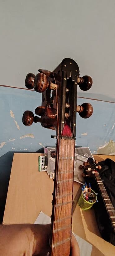 11 ci sinif azerbaycan dili dersliyi: Tut ağacından hazırlanıb köhnə tardır, səslənməsi yaxşıdır, çanağında — 3