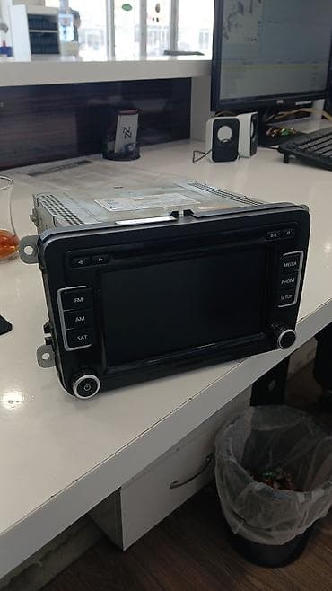 setup: VW RNS 510 multimedia/naviqasiya başlığı Xüsusiyyətlər: - 6.5" — 3