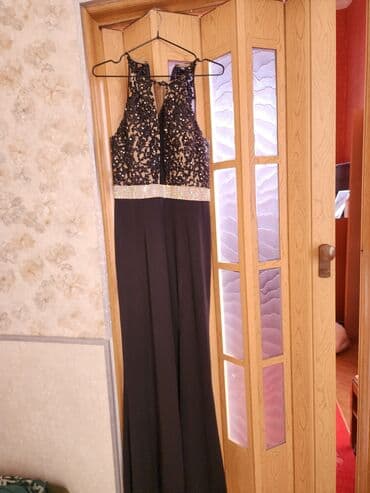 Gözəl işləməli ziyafət paltarı, 1 dəfə geyilib. Arxası şleyfli lalafo.az -da Gözəl işləməli ziyafət paltarı, 1 dəfə geyilib. Arxası şleyfli