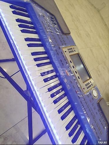 8600 luna: Sintezator, Korg, İşlənmiş, Ünvandan götürmə — 3