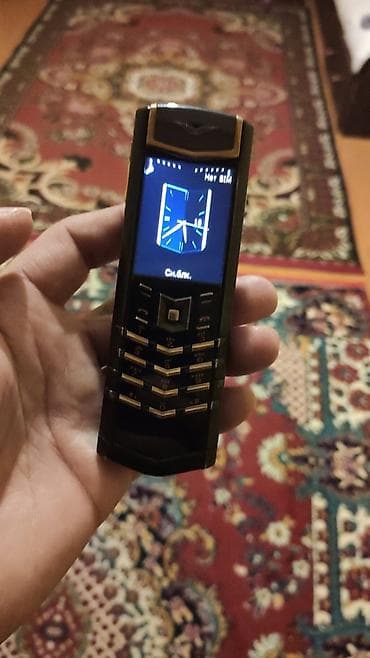 playstation 5 nece manatdir: Vertu < 2 GB Memory Capacity, rəng - Qara, Düyməli — 1