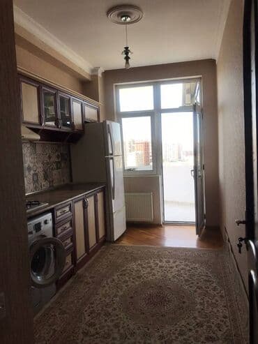 7 ci mikrorayon yeni tikili: Yasamalda Yasamal parkına yaxın 17 mertebeli binanın 12-cü — 2