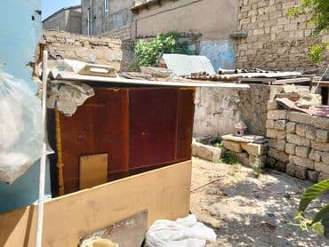 qara qarayev: Əmircan qəs. 3 otaqlı, 150 kv. m — 3