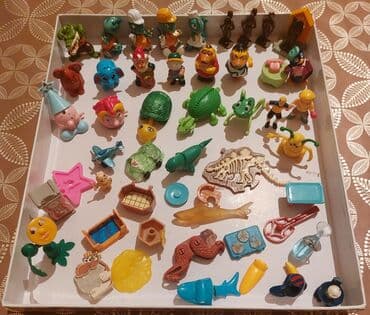 Müxtəlif formalı və rəngli oyuncaq fiqurların kolleksiyası. Bura lalafo.az -da Müxtəlif formalı və rəngli oyuncaq fiqurların kolleksiyası. Bura