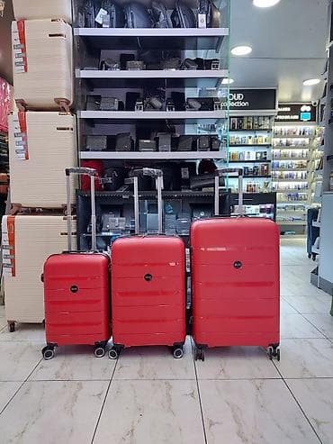 Qırmızı sərt korpuslu çamadan dəsti - 3 ölçü: kiçik, orta və böyük