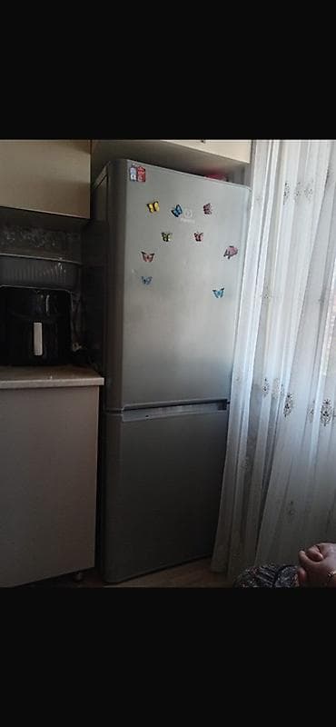 panel kamera: İşlənmiş 2 qapılı Indesit Soyuducu Satılır, rəng - Gümüşü — 1
