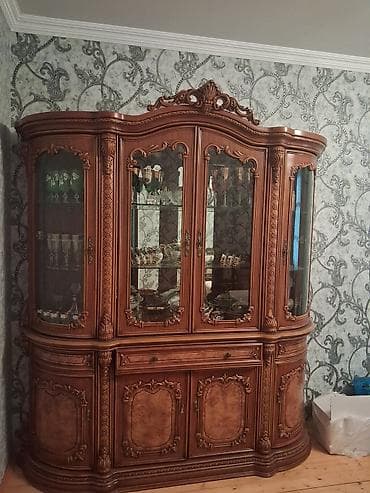 тап аз мебель бу: Uşaq/yeniyetmə otağı üçün mebel dəsti Tərkibi: - Yazı masası: üst — 4