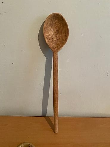 xemir yayan taxta: Keçmişin taxta qaşıqlaridir. Mohkəm qalın qulpları olan qaşıqlardı — 3