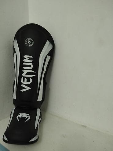 panel vurmaq: Venum tibbiyaq qoruyucuları (shin guards) - Brend: Venum - Rəng — 1