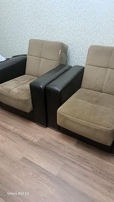 rgb kreslo: İki ədəd klassik naxışlı xalça və 2 ədəd yumşaq kreslo dəsti — 3