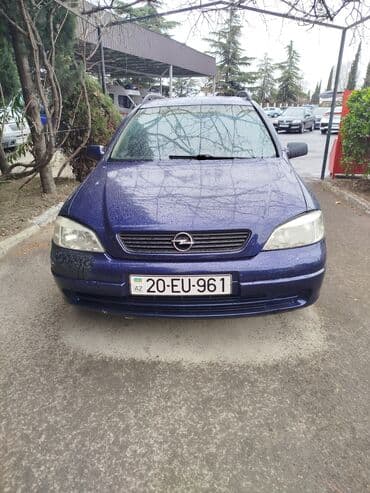 чемодан с инструментами для автомобиля: Opel Astra Caravan (universal), tünd mavi rəng. Xüsusiyyətlər: - — 3