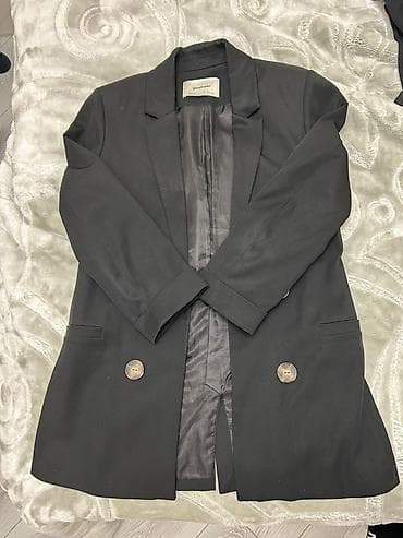 Пиджаки: Satılır. Vəziyyəti yaxşıdır. Geyinilmədiyi üçün satılır Stradivarius — 2