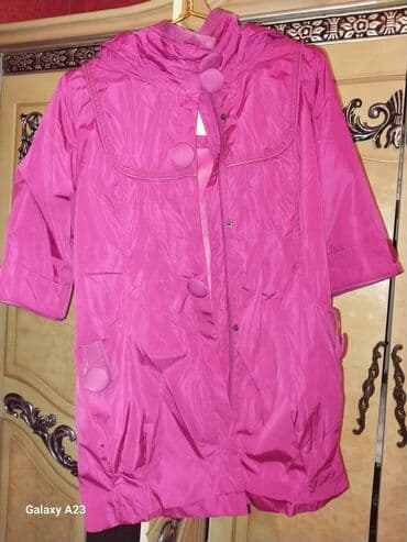 Qadınlar üçün yüngül yağmurluq/palto - Rəng: narıncı-çəhrayı/füşyə -