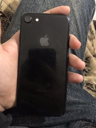 IPhone 7, 32 GB, Jet Black, Barmaq izi