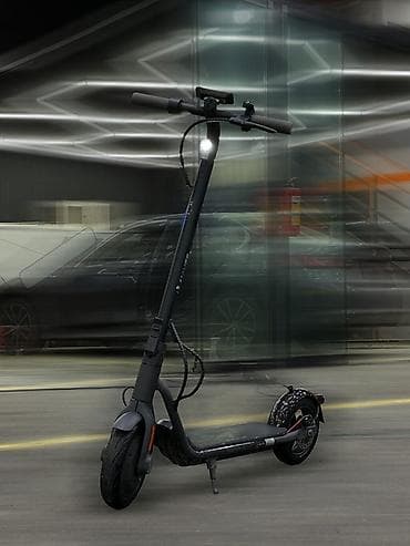 samokat: Elektrik skuter – şəhərdaxili hərəkət üçün kompakt və güclü model — 1