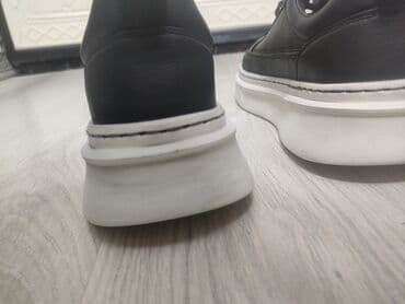 parça krasofkalar: Qara-rəngli uniseks idman ayaqqabısı. krasovka.Krasovka. 42-42.5 — 3