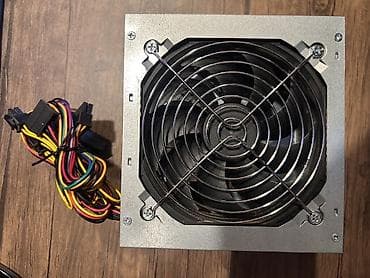 Monitorlar: Qida bloku 550 W — 3