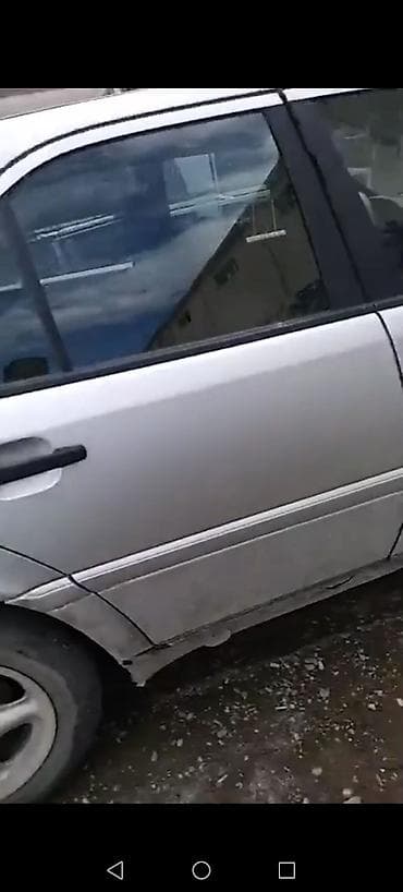 kia rio 2014: Mercedes-Benz C-Class: 1.8 l | 1997 il Sedan — 6