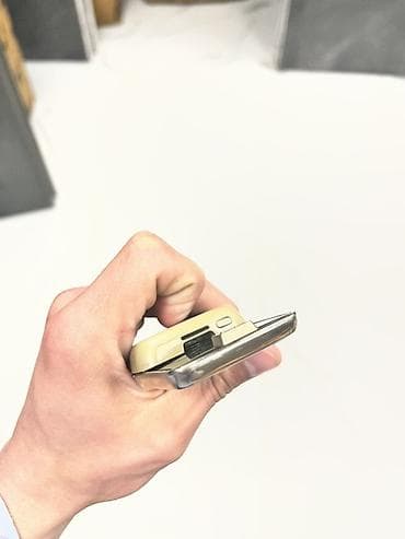 telefon lambard: Nokia 8 Sirocco, rəng - Gümüşü, Düyməli — 8